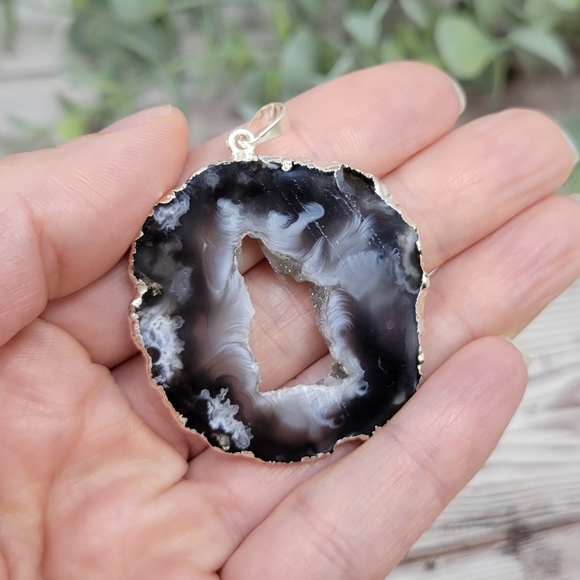 Oco Agate Pendant Silver Plated. - Picture 2 of 3
